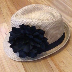 Summer hat with flower